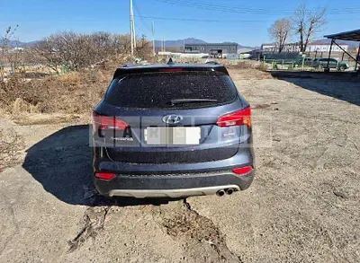 Photo 1 of 12: 2014 Hyundai Santa Fe DM — Korean insurance auction