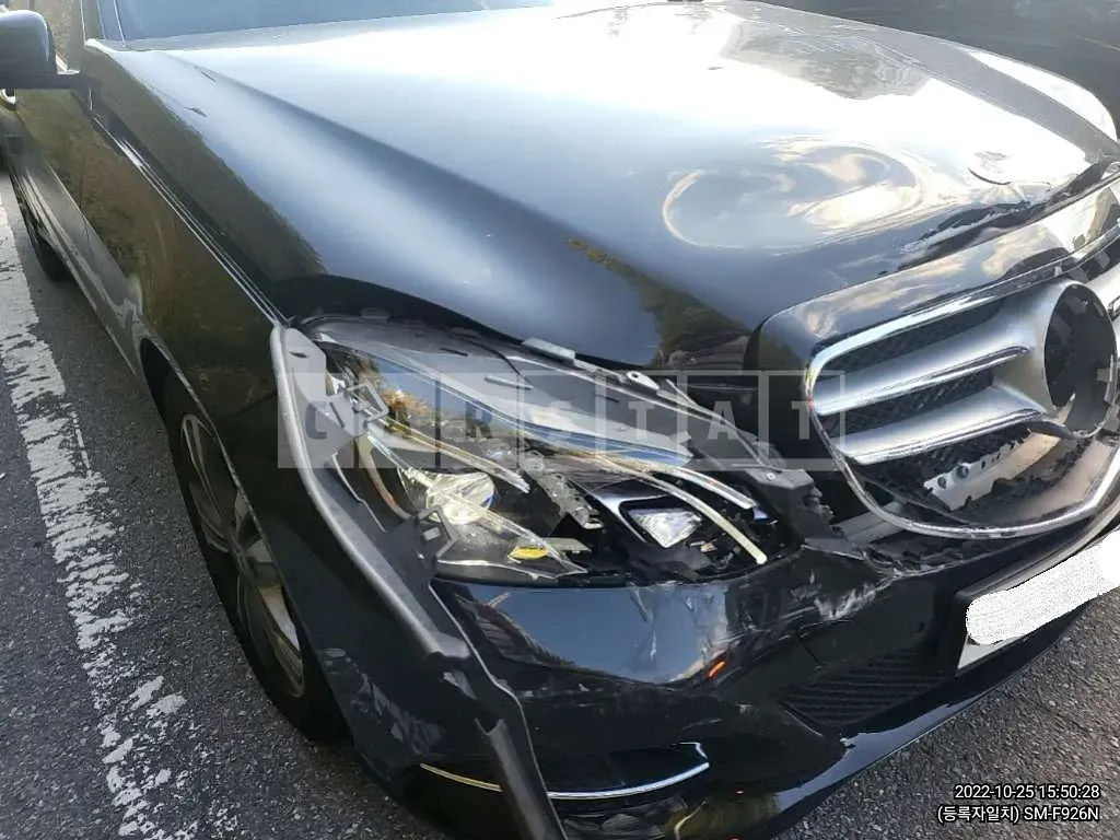 Photo 2 of 14: 2016 Mercedes-Benz E220 BlueTec, VIN WDDHF0AB8GB307986 — Korean insurance auction