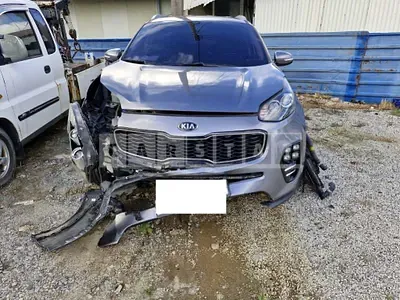 Photo 1 of 13: 2018 Kia Sportage — Korean insurance auction