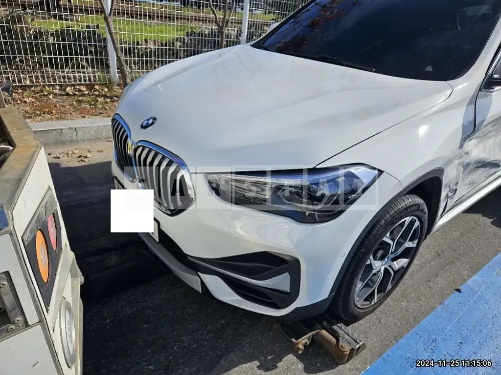 Photo 2 of 15: 2022 BMW X1 xDrive 20i, VIN WBA11DG08N5U92363 — Korean insurance auction