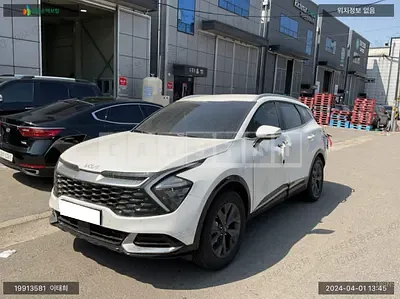 Photo 1 of 15: 2024 Kia Sportage, VIN KNAPY81BGRK287519 — Korean insurance auction