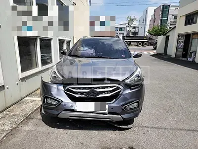Photo 1 of 10: 2014 Hyundai Tucson, VIN KMHJU81VBFU011982 — Korean insurance auction
