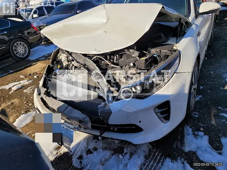 Photo 2 of 19: 2015 Kia K5 2.0, VIN KNAGU411BGA008873 — Korean insurance auction