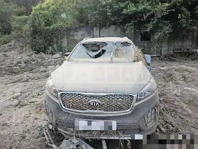 Photo 1 of 7: 2016 Kia Sorento 4WD — Korean insurance auction