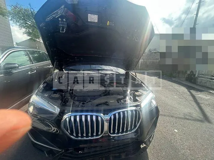 Photo 2 of 27: 2022 BMW X1 xDrive20i — Korean insurance auction