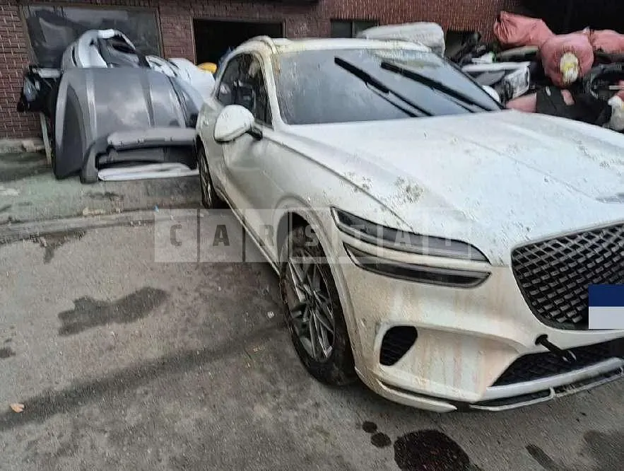 Photo 2 of 20: 2021 Genesis GV70 — Korean insurance auction