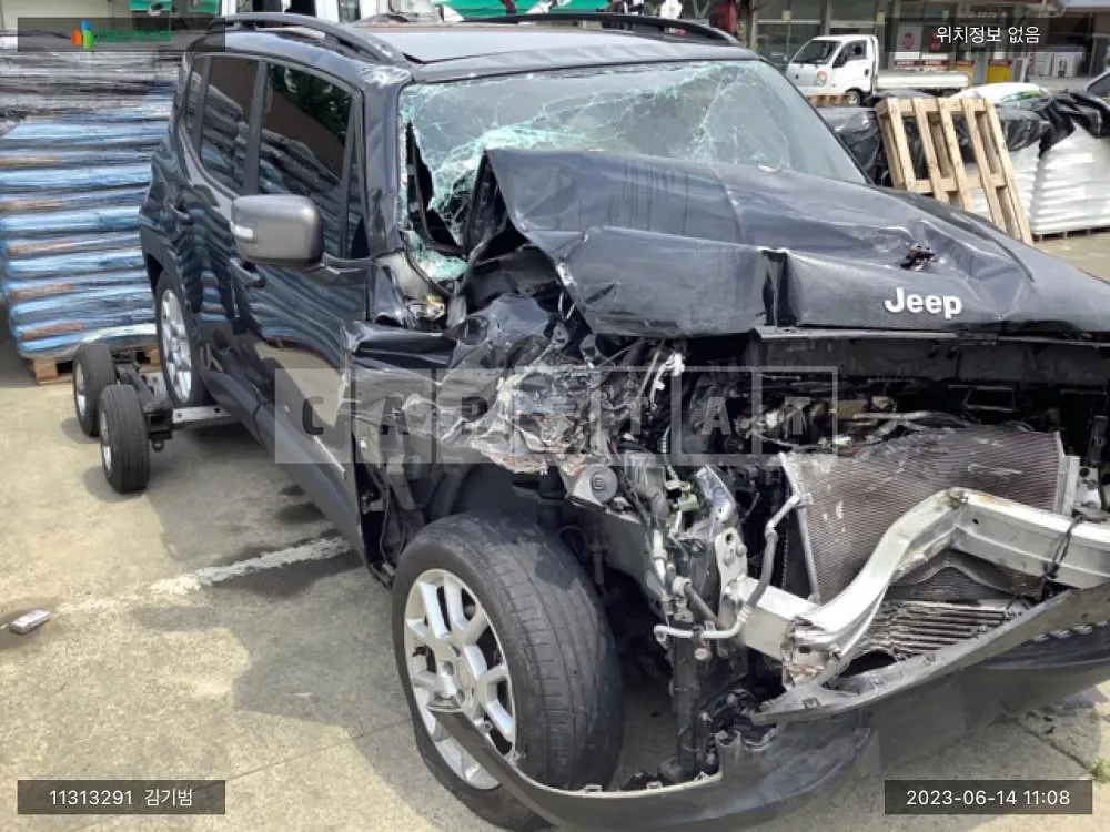 Photo 2 of 11: 2020 Jeep Renegade 1.6, VIN 1C4BU0000LPL37906 — Korean insurance auction
