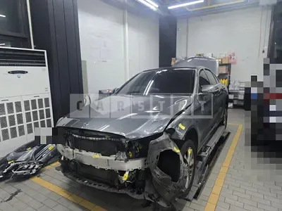 Photo 1 of 28: 2020 Mercedes-Benz C200 — Korean insurance auction
