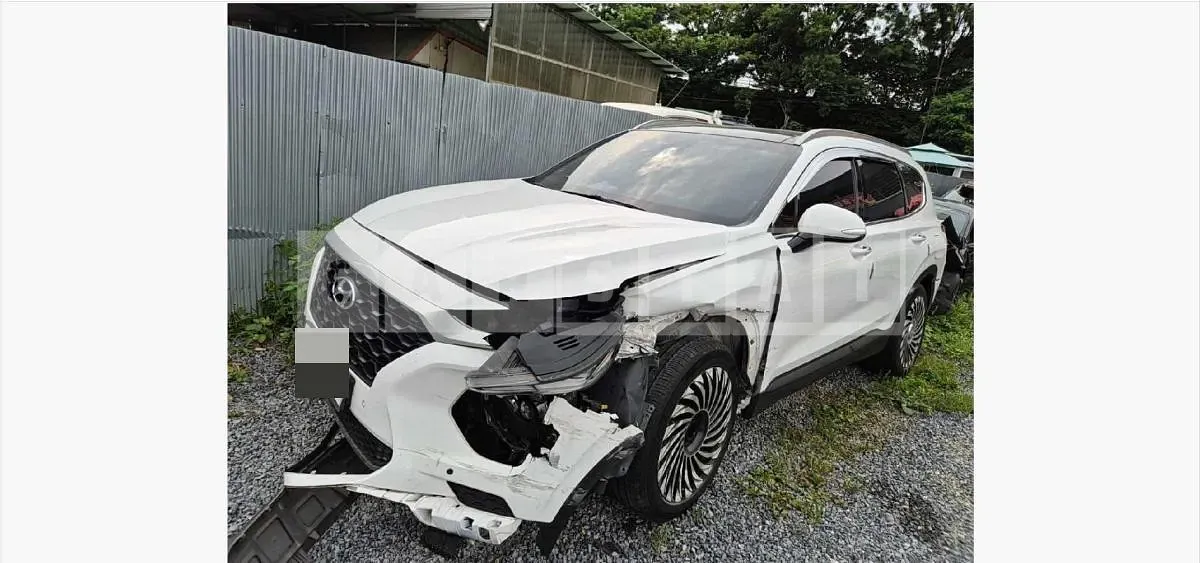 Photo 2 of 13: 2018 Hyundai Santa Fe TM — Korean insurance auction