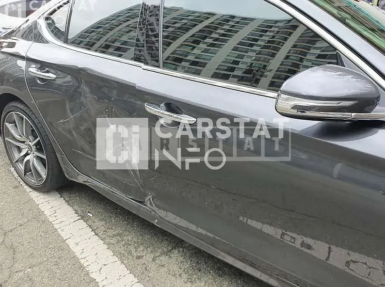 Photo 2 of 16: 2020 Genesis G70, VIN KMTG341ABLU068028 — Korean insurance auction