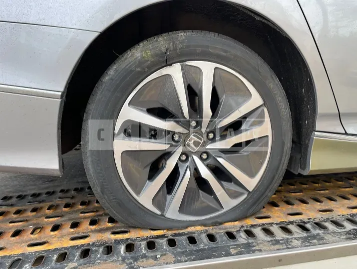 Photo 2 of 13: 2018 Honda Accord Hybrid, VIN 1HGCV3650JA510607 — Korean insurance auction