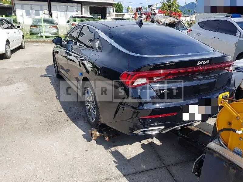 Photo 2 of 27: 2023 Kia K5 — Korean insurance auction