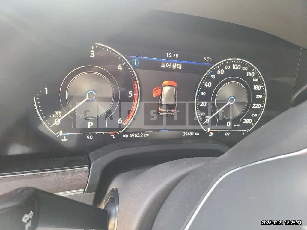 Photo 2 of 12: 2023 Volkswagen Touareg 3.0 TDI — Korean insurance auction