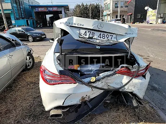 Photo 2 of 20: 2015 Mercedes-Benz GLA200 CDI 4Matic, VIN WDDSJ0CB8FN223021 — Korean insurance auction