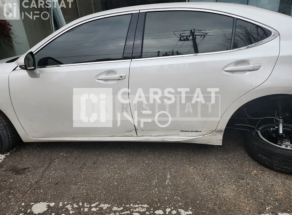 Photo 2 of 7: 2016 Lexus ES300h — Korean insurance auction