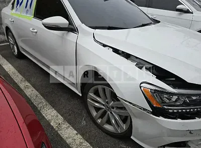 Photo 1 of 50: 2018 Volkswagen Passat 2.0 TSI — Korean insurance auction