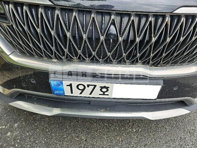 Photo 2 of 21: 2022 Kia Carnival, VIN KNANC81BBNS178328 — Korean insurance auction