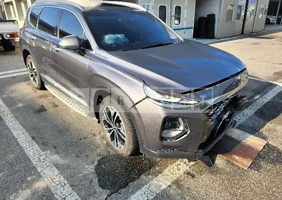 Photo 2 of 7: 2019 Hyundai Santa Fe, VIN KMHS381BDKU082525 — Korean insurance auction