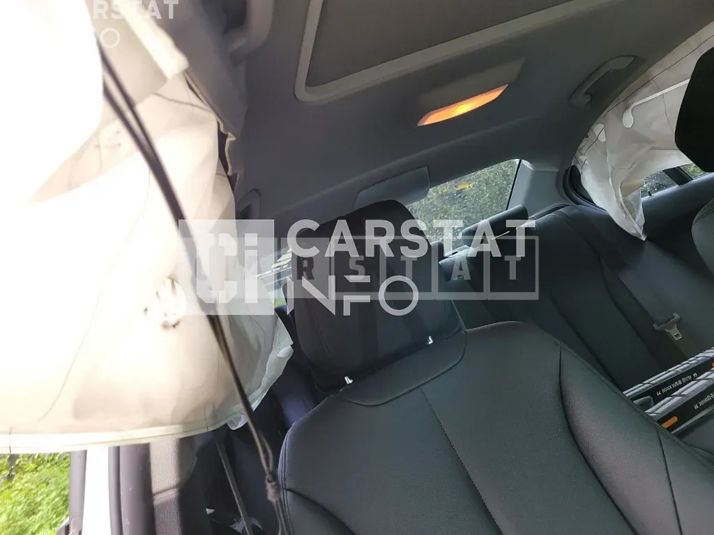 Photo 2 of 14: 2017 BMW 320d, VIN WBA8C5104HK857926 — Korean insurance auction