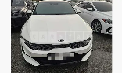 Photo 1 of 17: 2020 Kia K5 — Korean insurance auction