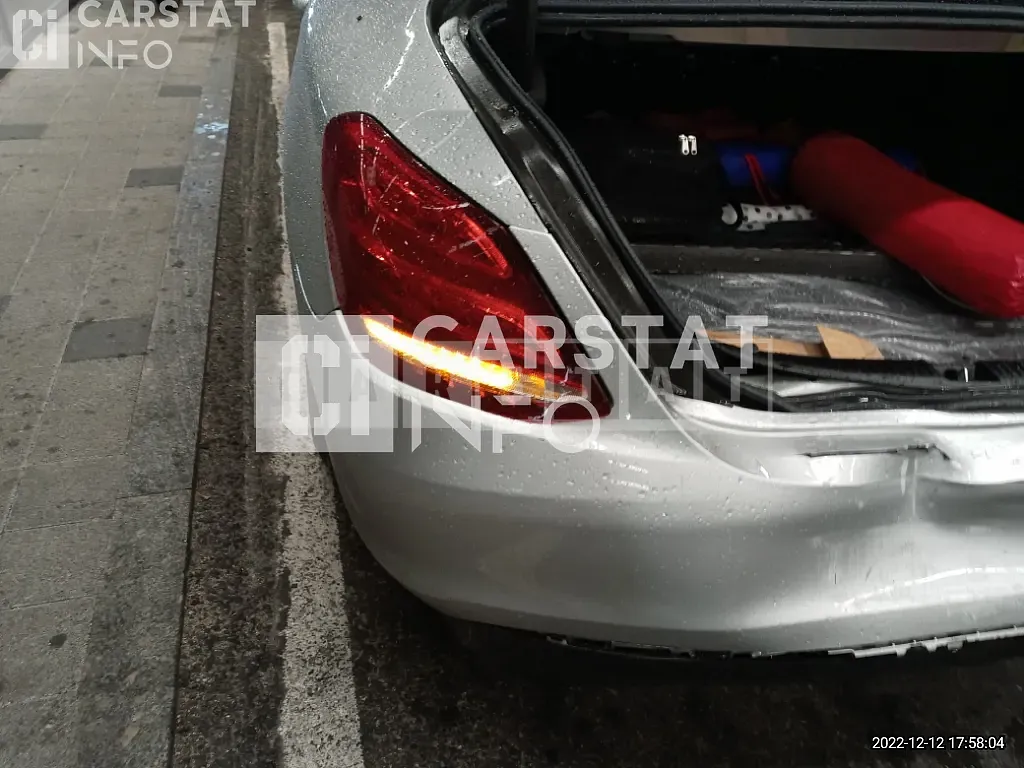 Photo 2 of 13: 2014 Mercedes-Benz C200 — Korean insurance auction
