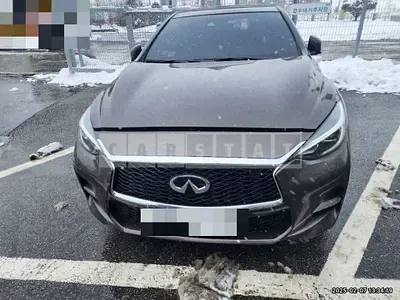 Photo 1 of 22: 2017 Infiniti Q30 — Korean insurance auction
