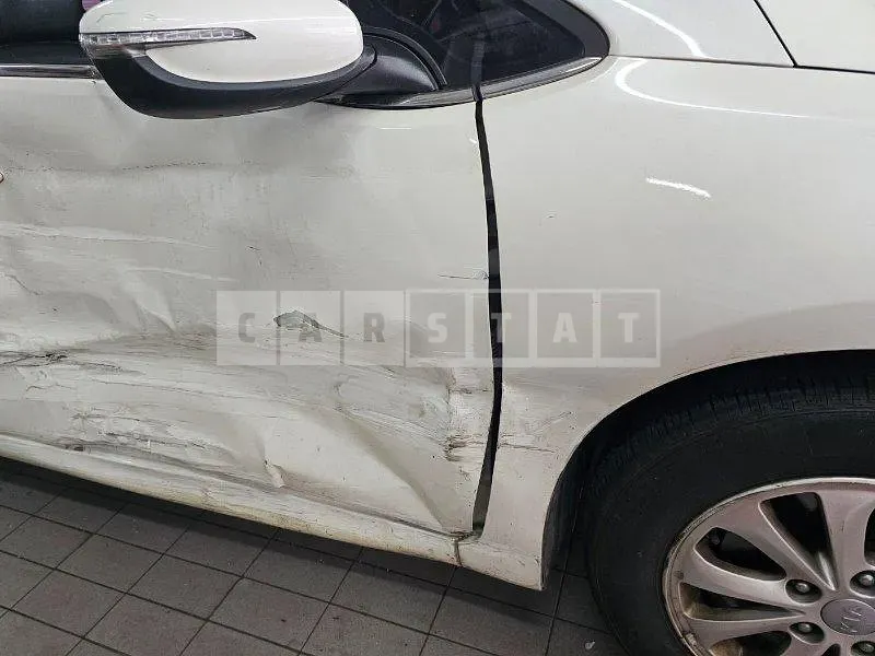 Photo 2 of 24: 2015 Kia Kz — Korean insurance auction