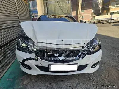 2016 Mercedes-Benz E250 BlueTEC 4Matic