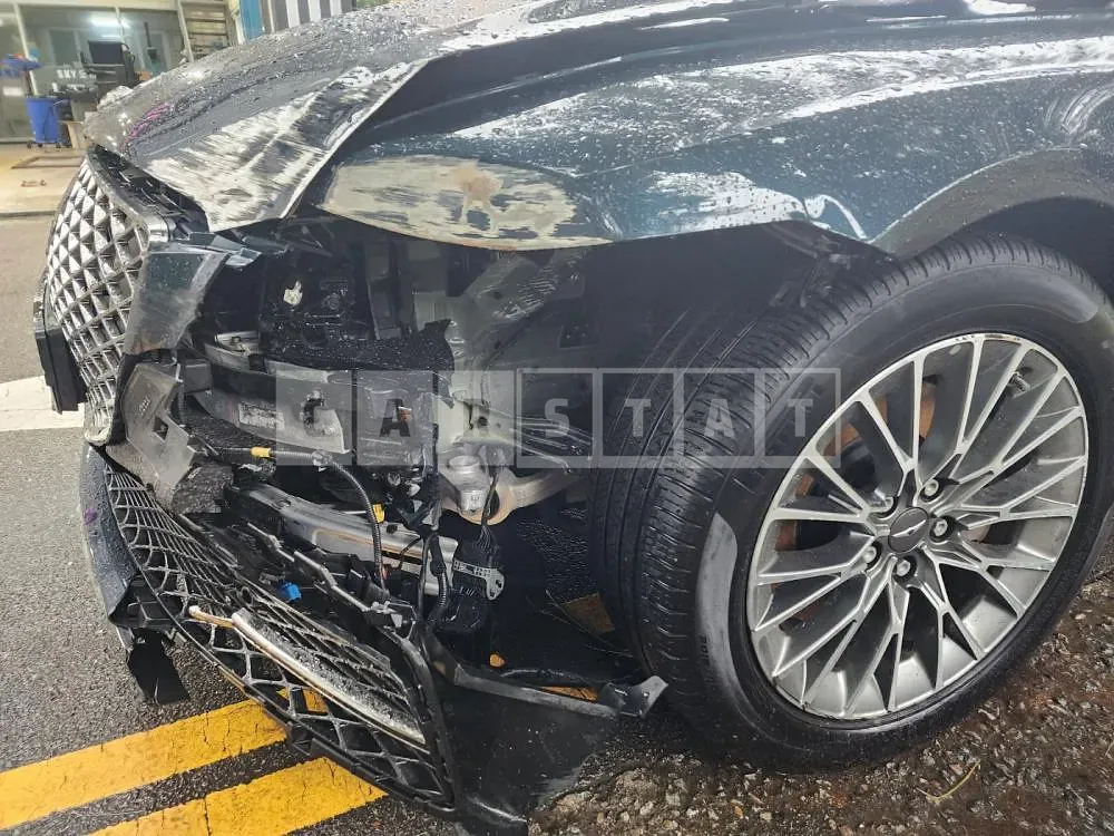 Photo 2 of 12: 2022 Genesis G80, VIN KMTGB41CBNU143709 — Korean insurance auction