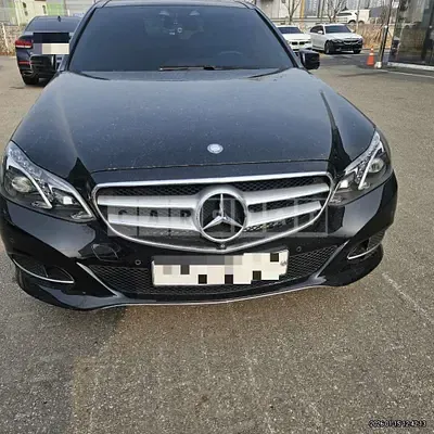 Photo 1 of 26: 2015 Mercedes-Benz E250 BlueTec 4Matic — Korean insurance auction