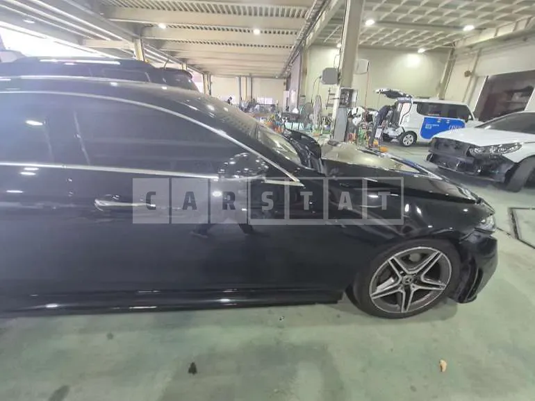 Photo 2 of 22: 2019 Mercedes-Benz CLS 300d — Korean insurance auction