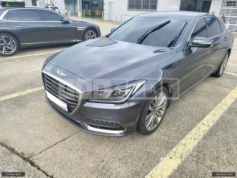 Photo 2 of 11: 2020 Hyundai Genesis /G80, VIN KMHGN41DDLU342032 — Korean insurance auction