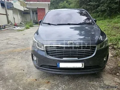 Photo 1 of 12: 2017 Kia Carnival — Korean insurance auction