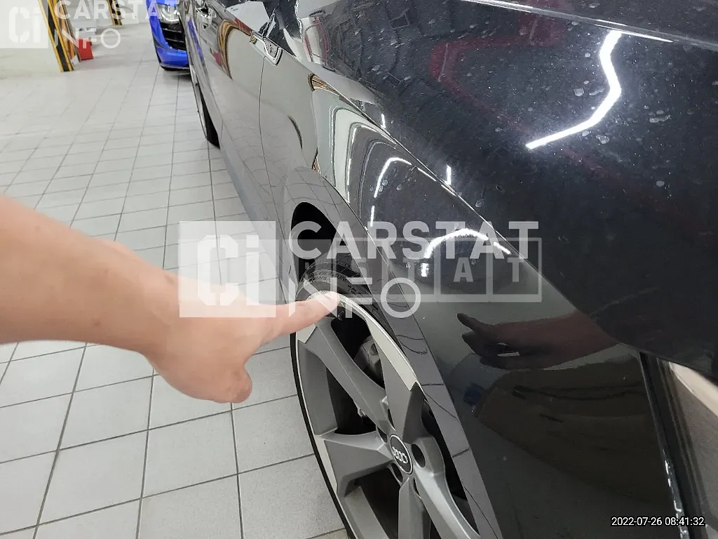 Photo 2 of 34: 2019 Audi A5 Sportback 45 TFSI quattro, VIN WAUZZZF55KA065490 — Korean insurance auction