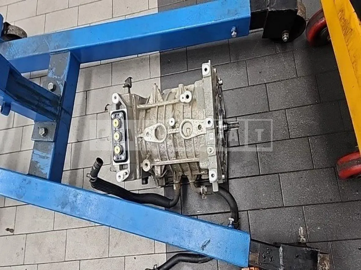 Photo 2 of 5: 2018 Hyundai (parts) Kona Electric Mission Assy — Korean insurance auction