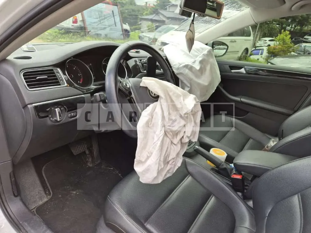 Photo 2 of 14: 2015 Volkswagen Jetta 2.0 TDI BMT Premium — Korean insurance auction