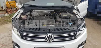 Photo 1 of 8: 2016 Volkswagen Tiguan 2.0 TDI BMT, VIN WVGZZZ5NZGW048925 — Korean insurance auction