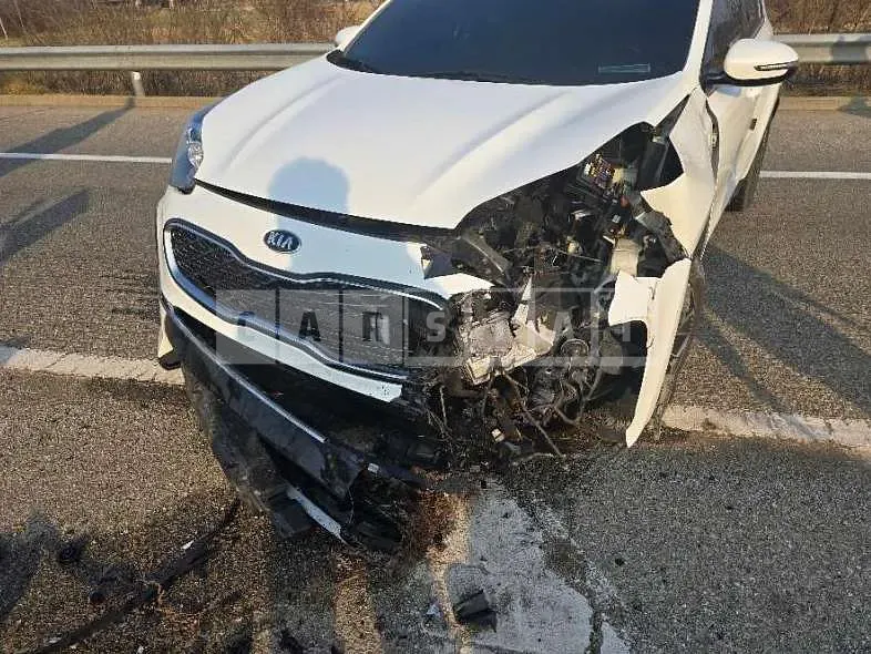 Photo 2 of 10: 2019 Kia Sportage — Korean insurance auction