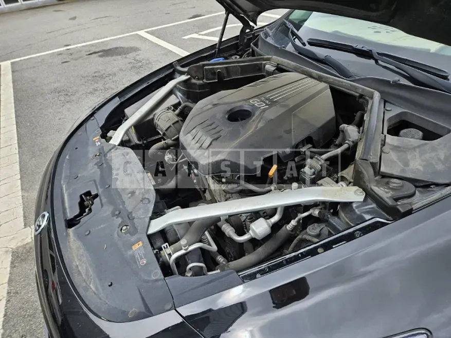 Photo 2 of 32: 2018 Kia Stinger 2.0 — Korean insurance auction
