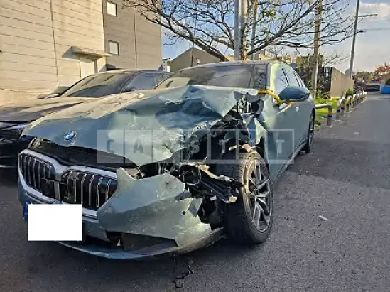 Photo 2 of 18: 2024 BMW 530i xDrive — Korean insurance auction