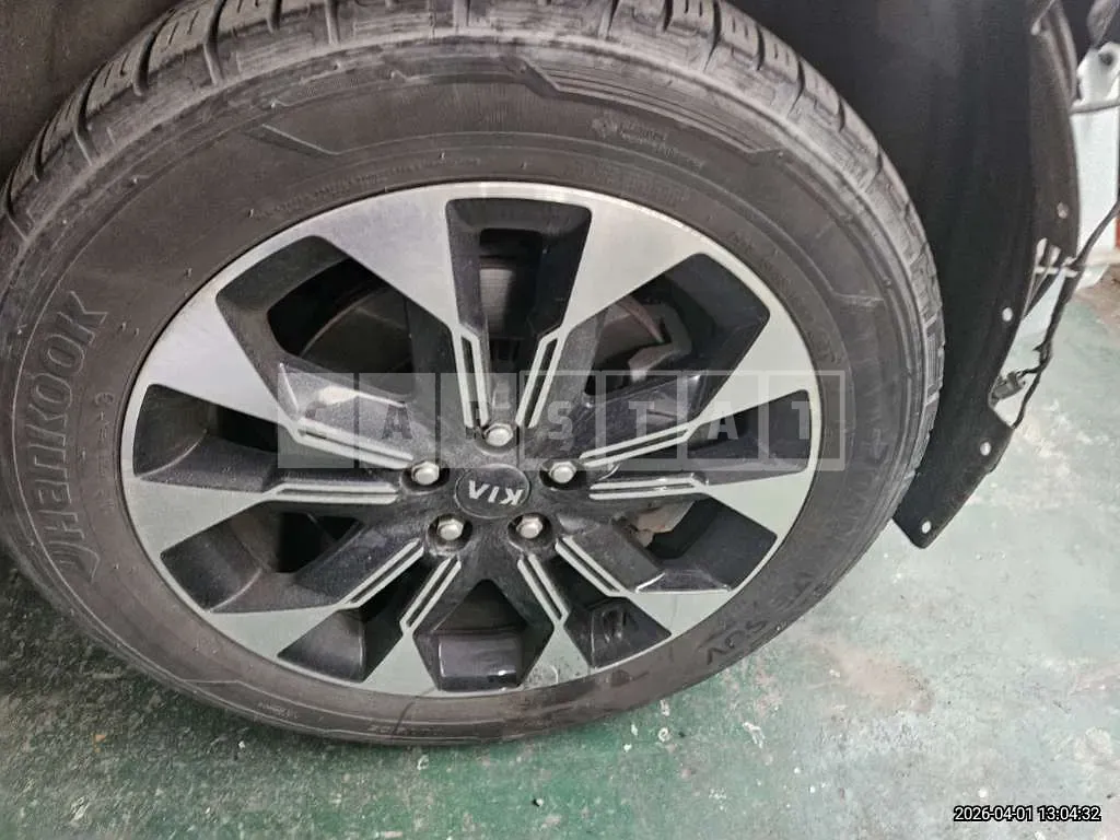 Photo 2 of 7: 2020 Kia (parts) Carnival Wheel — Korean insurance auction