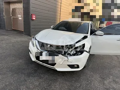 Photo 1 of 18: 2017 Nissan Altima 2.5 — Korean insurance auction