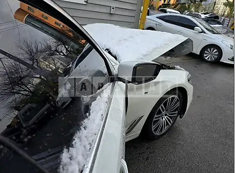 Photo 2 of 15: 2019 BMW 530i M Sport Package Plus — Korean insurance auction