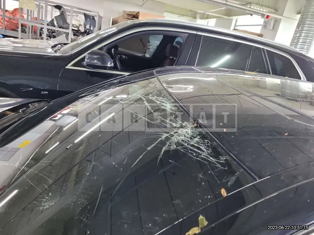 Photo 2 of 13: 2023 BMW 530e, VIN WBA51AG04PCL09247 — Korean insurance auction