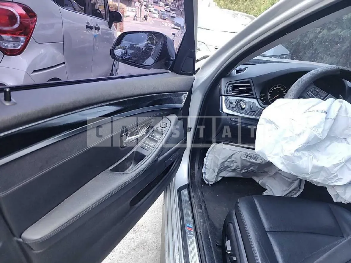 Photo 2 of 20: 2016 BMW 520d, VIN WBA5E5106GG200849 — Korean insurance auction