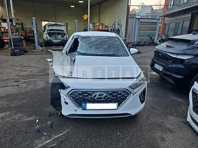 Photo 1 of 48: 2020 Hyundai IONIQ Hybrid, VIN KMHC051CGLU224233 — Korean insurance auction