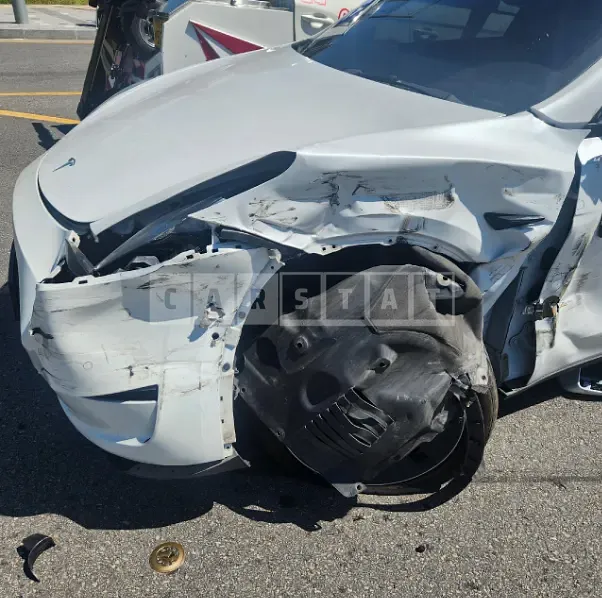 Photo 2 of 4: 2021 Tesla Model Y Standard Range, VIN 5YJYGDEDXMF172299 — Korean insurance auction