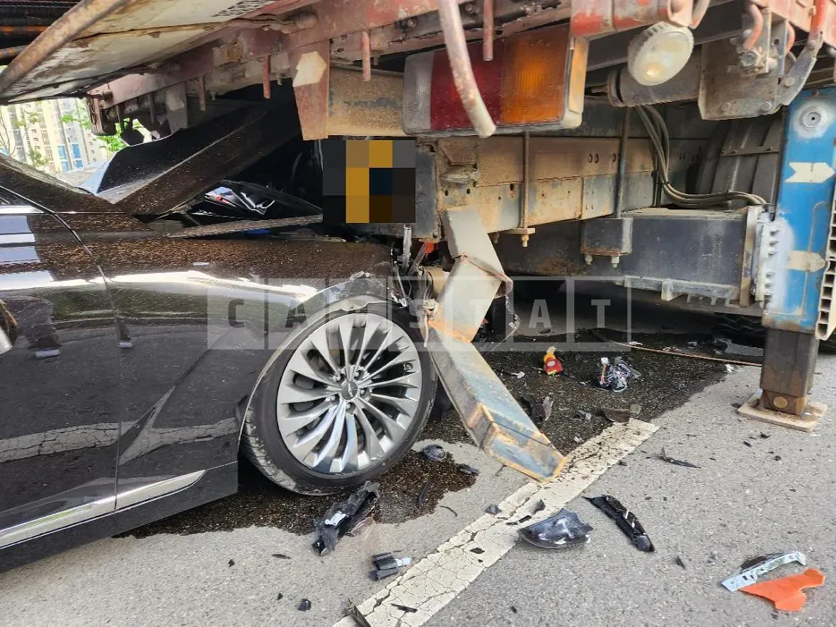 Photo 2 of 15: 2018 Genesis EQ900 3.8 — Korean insurance auction