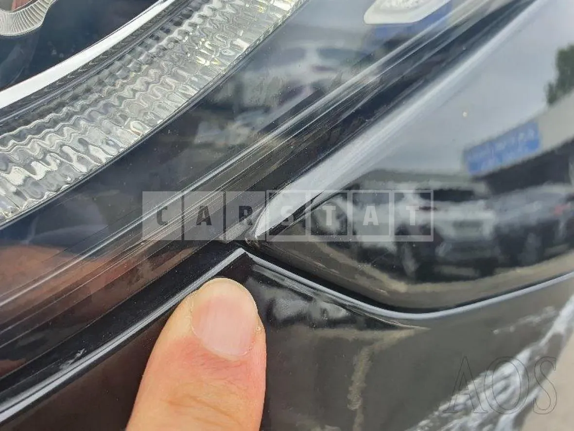 Photo 2 of 4: 2015 Genesis (parts) 330 Headlamp — Korean insurance auction