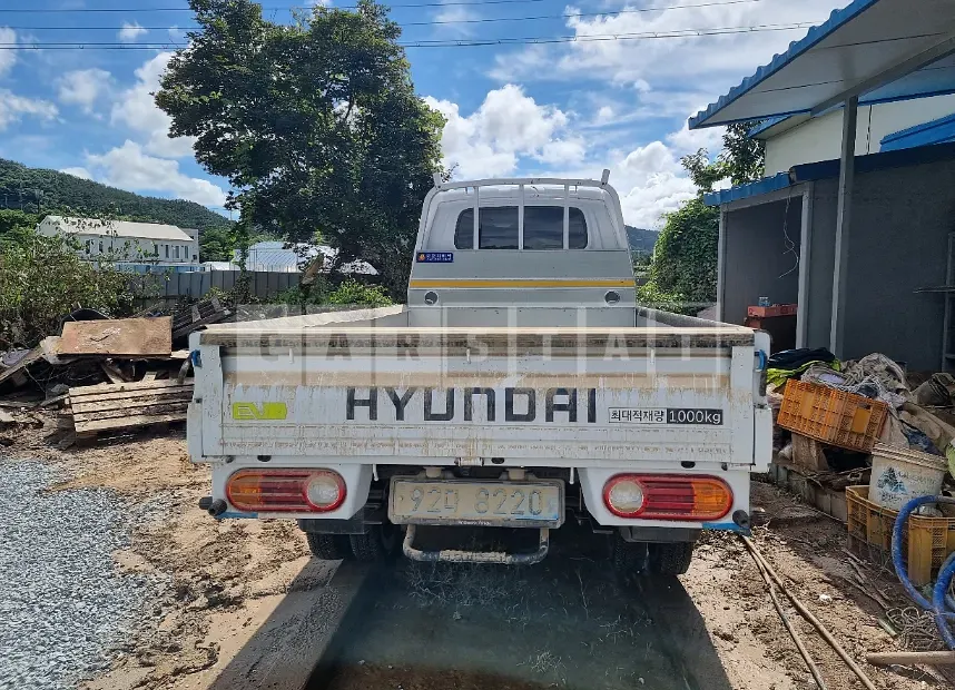 Photo 2 of 27: 2023 Hyundai Potter 2 Institutes, VIN KMFZCZ7NFPU061234 — Korean insurance auction